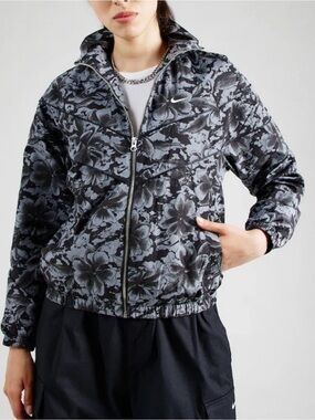 Nike Windrunner UV Protection Full Zip Printed Jacket HM7285-010 Women’s Small